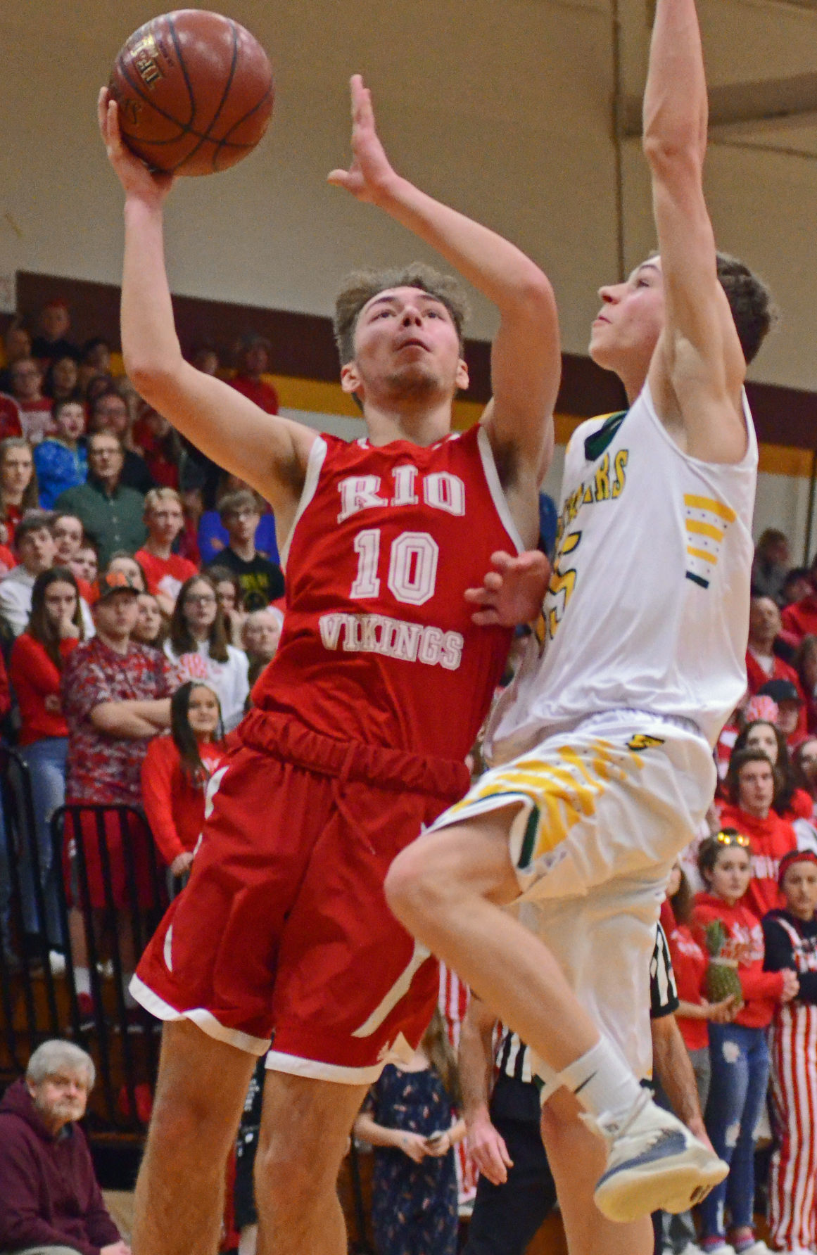 Jacob Rowe shoots